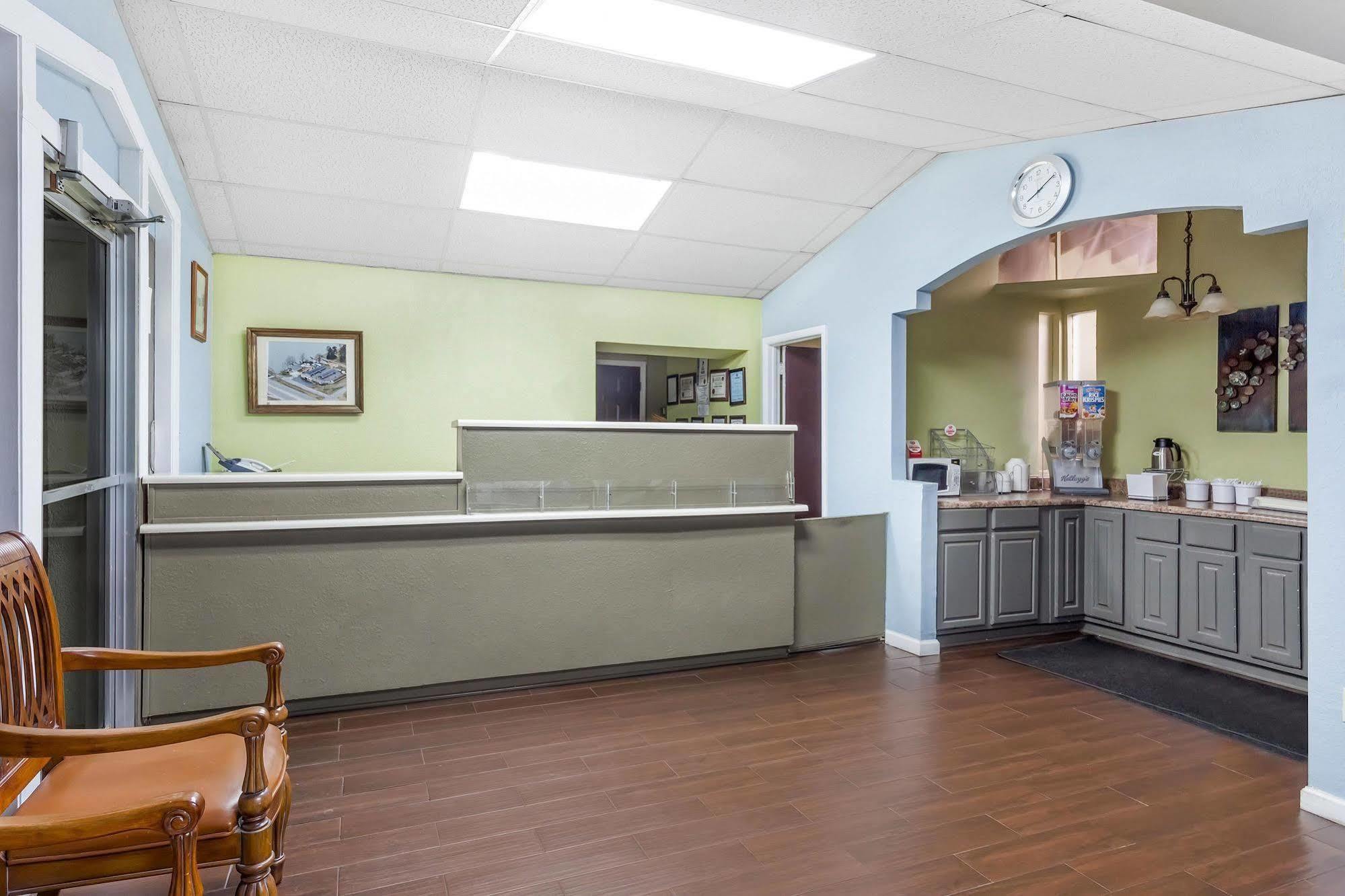 Lake View Inn & Suites Killen Luaran gambar