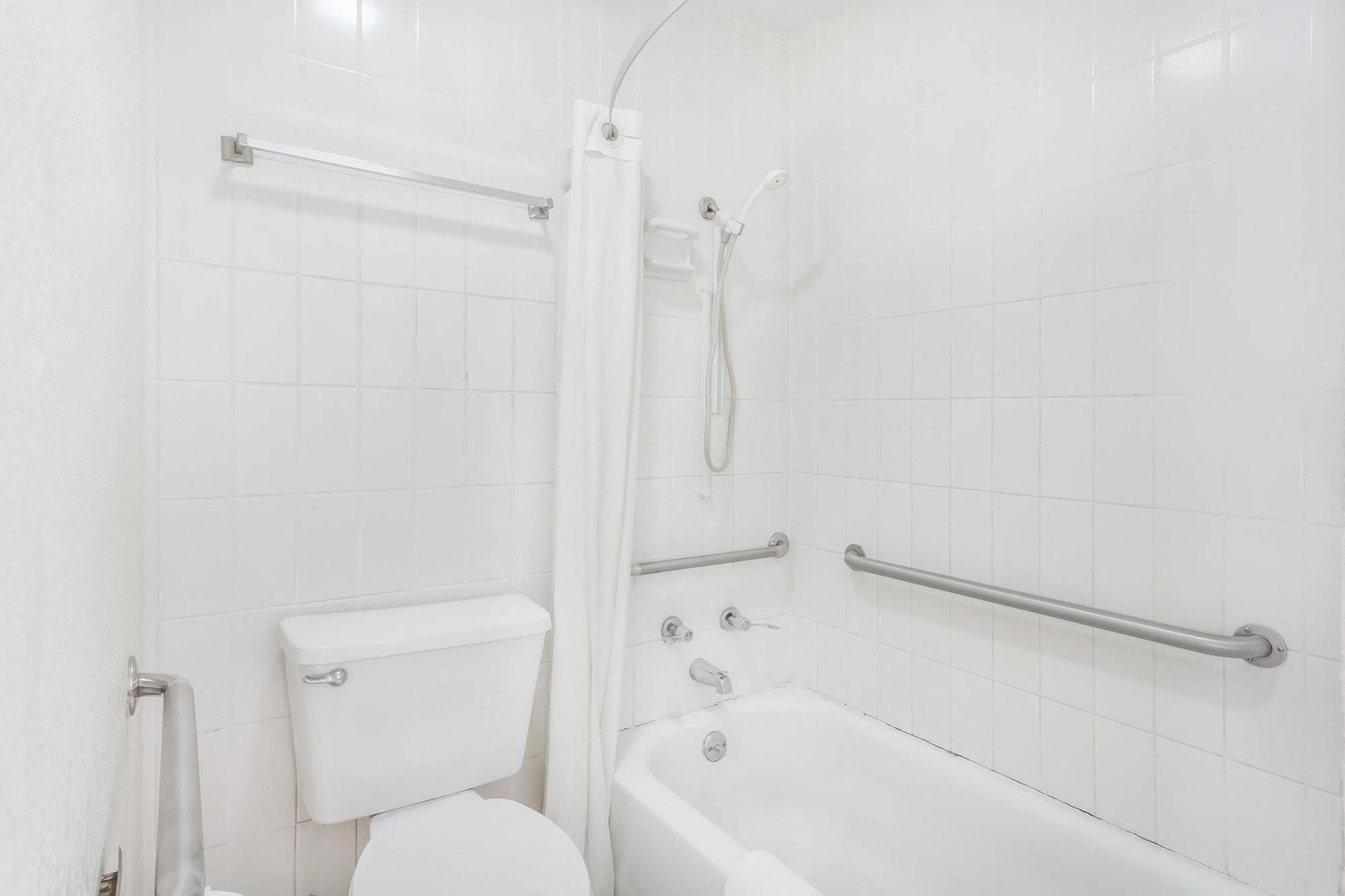 Lake View Inn & Suites Killen Luaran gambar