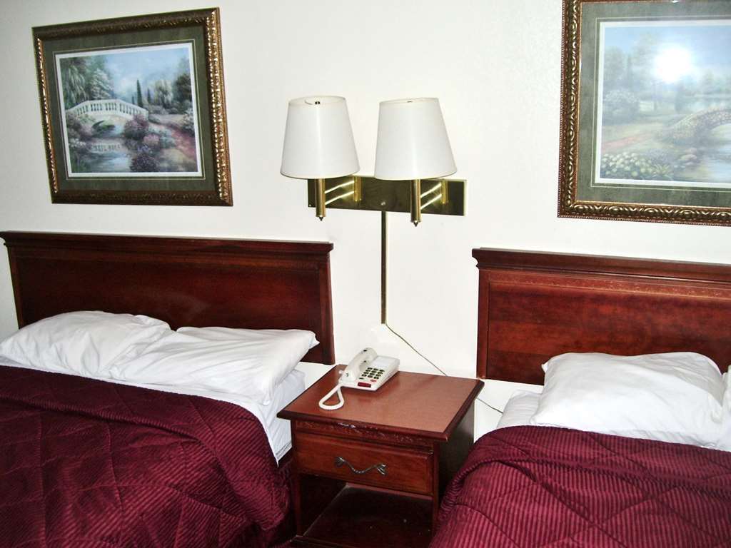 Lake View Inn & Suites Killen Bilik gambar